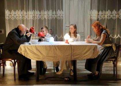 Spectacolul Cântăreața Cheală, al Teatrului “Matei Vișniec” Suceava, selectat la Festivalul Național de Teatru