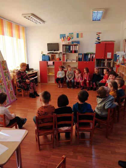 Ziua Lecturii, la Grădinița Obcini, în colaborare cu Teatrul Municipal