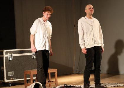 Improvizație cu un câine, de Matei Vișniec