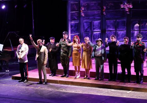 Spectacolul „Cum l-am îngopat pe Stalin” - pe scena Operei din Stara Zagora, Bulgaria