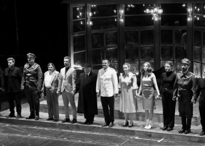 Spectacolul „Cum l-am îngopat pe Stalin” - pe scena Operei din Stara Zagora, Bulgaria