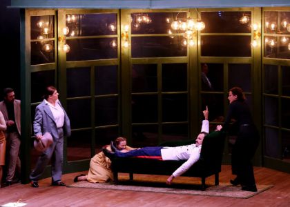 Spectacolul „Cum l-am îngopat pe Stalin” - pe scena Operei din Stara Zagora, Bulgaria