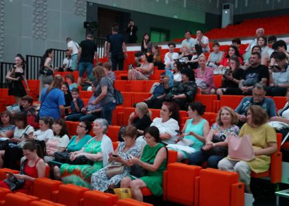 „Întoarcearea acasă” - al doilea spectacol invitat la festivalul din Bulgaria