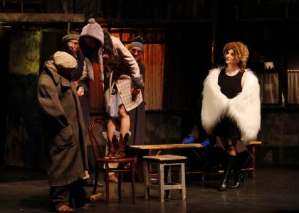 Grădina de sticlă, de Tatiana Țîbuleac, Teatrul Național „Mihai Eminescu” Chișinău, Republica Moldova