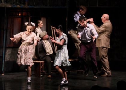 Grădina de sticlă, de Tatiana Țîbuleac, Teatrul Național „Mihai Eminescu” Chișinău, Republica Moldova
