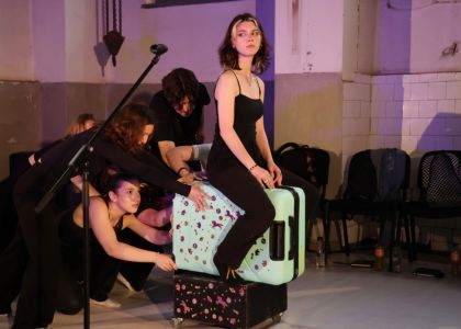 Proteine fluorescente după Alexandra Pâzgu