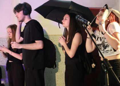 Proteine fluorescente după Alexandra Pâzgu
