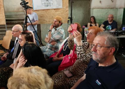 Proteine fluorescente după Alexandra Pâzgu