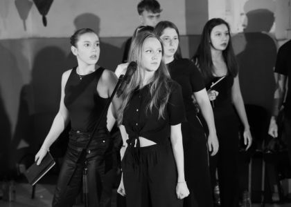 Proteine fluorescente după Alexandra Pâzgu