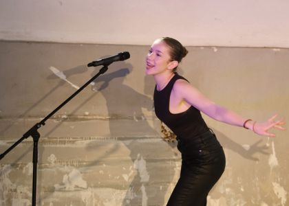 Proteine fluorescente după Alexandra Pâzgu