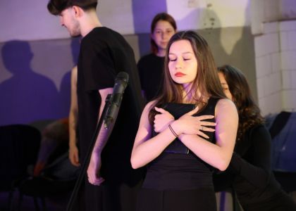 Proteine fluorescente după Alexandra Pâzgu