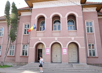 OCCIDENT EXPRESS RO de Matei Vișniec. Teatrul Municipal „Matei Vișniec” Suceava