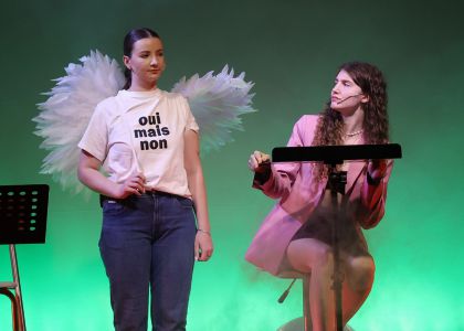 Papiloma Student Party, de Alina Pietrăreanu. Teatrul Studențesc Fabulinus Suceava
