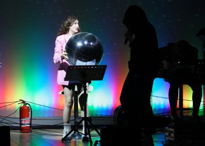 Papiloma Student Party, de Alina Pietrăreanu. Teatrul Studențesc Fabulinus Suceava