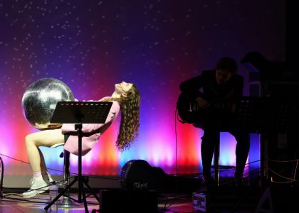 Papiloma Student Party, de Alina Pietrăreanu. Teatrul Studențesc Fabulinus Suceava