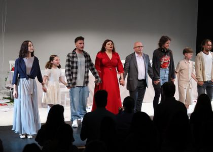CIOBURI, după Jeroen van den Berg. Teatrul Municipal „Matei Vișniec” Suceava
