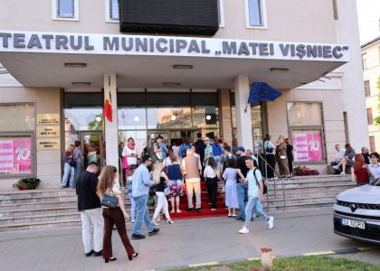 CIOBURI, după Jeroen van den Berg. Teatrul Municipal „Matei Vișniec” Suceava