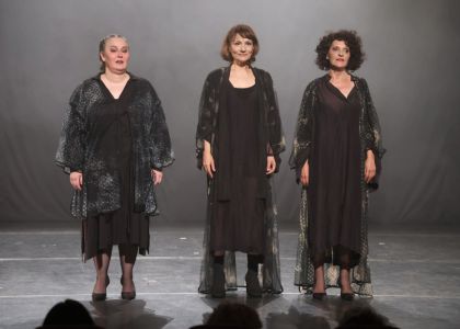 Zeițe de categoria B de Alexandra Felseghi, după o idee de Andrei Măjeri. Creart Teatrelli București