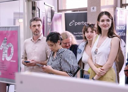 Zeițe de categoria B de Alexandra Felseghi, după o idee de Andrei Măjeri. Creart Teatrelli București