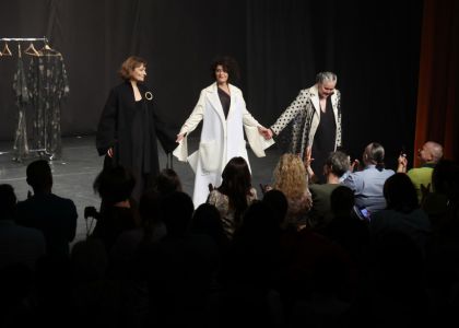 Zeițe de categoria B de Alexandra Felseghi, după o idee de Andrei Măjeri. Creart Teatrelli București