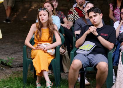 Spectacolul lectură „Ferma Animalelor” de George Orwell, în regia lui Cosmin Panaite a încheiat stagiunea 2024-2025