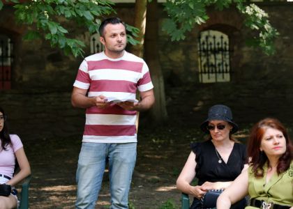 Spectacolul lectură „Ferma Animalelor” de George Orwell, în regia lui Cosmin Panaite a încheiat stagiunea 2024-2025