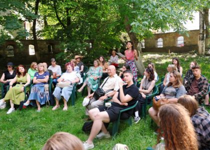 Spectacolul lectură „Ferma Animalelor” de George Orwell, în regia lui Cosmin Panaite a încheiat stagiunea 2024-2025