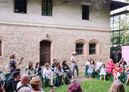 Spectacolul lectură „Ferma Animalelor” de George Orwell, în regia lui Cosmin Panaite a încheiat stagiunea 2024-2025