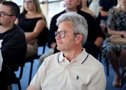 Lansare de carte: Muzică între libertate și manipulare,  de AG Weinberger
