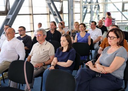 Lansare de carte: Muzică între libertate și manipulare,  de AG Weinberger