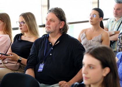 Lansare de carte: Muzică între libertate și manipulare,  de AG Weinberger