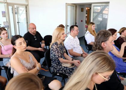 Lansare de carte: Muzică între libertate și manipulare,  de AG Weinberger