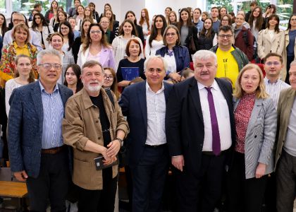 Dialog despre libertate, jurnalism și creație