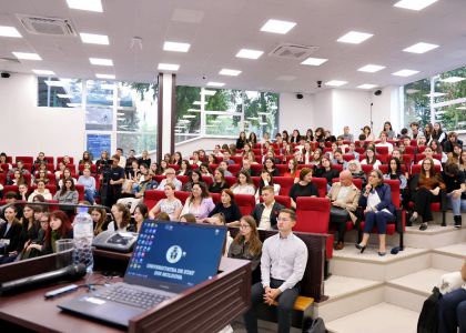 Dialog despre libertate, jurnalism și creație