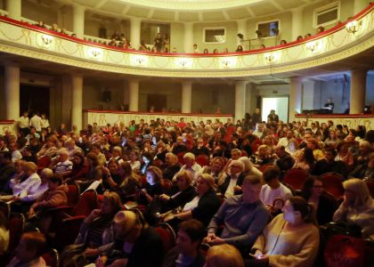 Spectacolul „Pădurea asumaților” a avut un succes răsunător la Reuniunea Teatrelor Naționale Românești, ediția a X-a