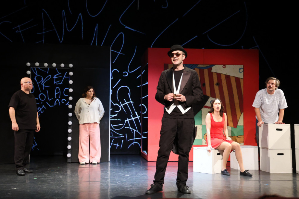 CABARETUL CUVINTELOR