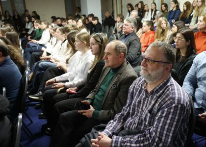 Lectura unui fragment din comedia „Lysistrata” de Aristofan la Muzeul Național al Bucovinei