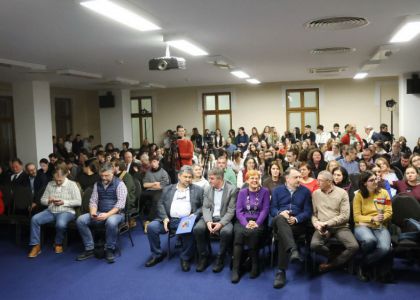 Lectura unui fragment din comedia „Lysistrata” de Aristofan la Muzeul Național al Bucovinei