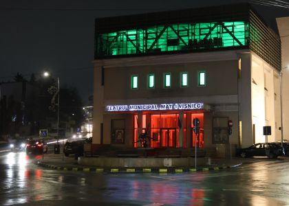 Iluminat în portocaliu, Teatrul Municipal „Matei Vișniec” Suceava marchează Ziua Mondială de Luptă împotriva Cancerului