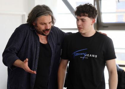 „Artă” de Yasmina Reza, în regia lui Felix Alexa, este noua producție a Teatrului Municipal „Matei Vișniec” Suceava