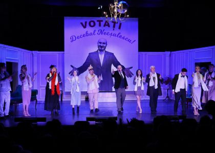 Cortina s-a ridicat! Ediția aniversară a Festivalului Internațional „Zilele Teatrului Matei Vișniec” a debutat în forță cu spectacolul „...ESCU”