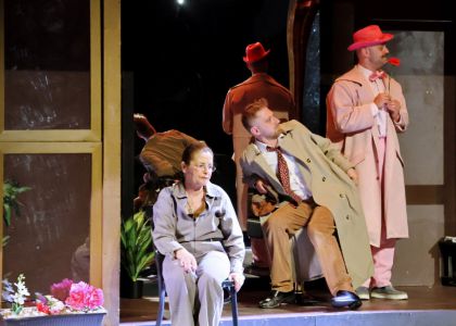 Festivalul Internaâional Zilele Teatrului Matei Vișniec, Ziua a 5-a: De la mitul răsturnat al Penelopei la haosul comic din mahalaua lui Caragiale