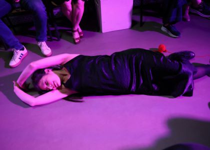 Festivalul Internaâional Zilele Teatrului Matei Vișniec, Ziua a 5-a: De la mitul răsturnat al Penelopei la haosul comic din mahalaua lui Caragiale