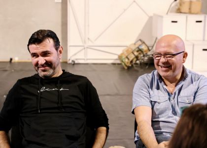 „Visul unei nopți de vară” de William Shakespeare devine primul spectacol al noii stagiuni, la Teatrul Municipal „Matei Vișniec” Suceava