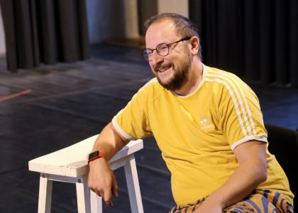 „Visul unei nopți de vară” de William Shakespeare devine primul spectacol al noii stagiuni, la Teatrul Municipal „Matei Vișniec” Suceava