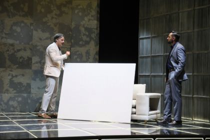Teatrul sucevean deschide stagiunea a XI-a cu „Artă” - Televiziunea INTERMEDIA