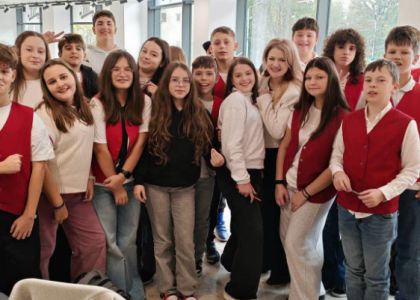 „A fost odată ca niciodată…” – un atelier de lectură cu un succes remarcabil la publicul tânăr