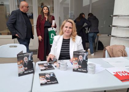 Teatrul Municipal „Matei Vișniec”, prezent la Târgul locurilor de practică, internship și voluntariat organizat de USV