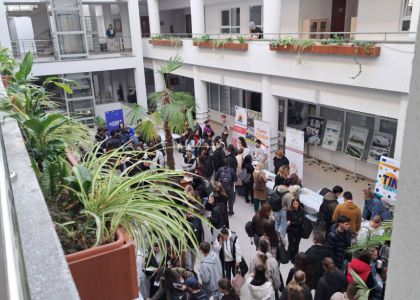 Teatrul Municipal „Matei Vișniec”, prezent la Târgul locurilor de practică, internship și voluntariat organizat de USV