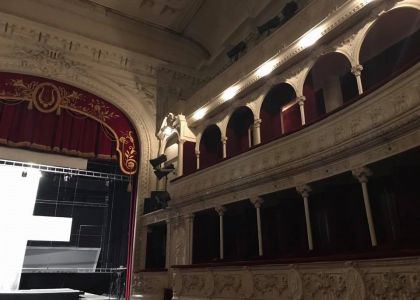 In premieră, pe scena Teatrului Odeon cu spectacolul 3 Surori!